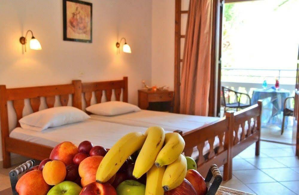 ไอโอเนียน ออร่า Aparthotel ซีลีวี ภายนอก รูปภาพ